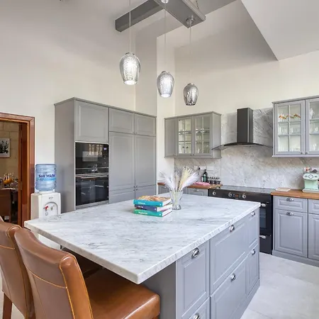 Villa St Venera Grand Palazzo Luxury *